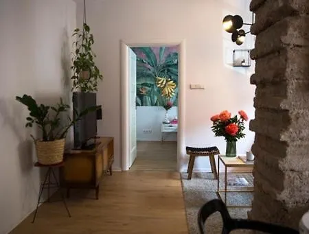 Apartment Pink Rabbit